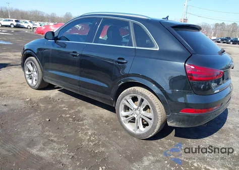 2015 Audi Q3 2.0T Premium Plus z USA, uszkodzony, nr VIN WA1FFCFS7FR000997